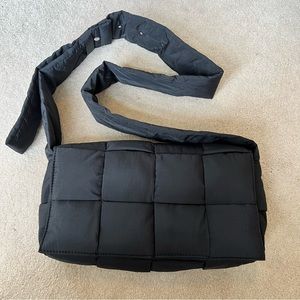 Quilted crossbody bag black